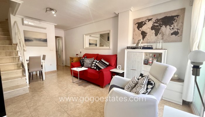 Te koop - Huis - Stadswoning - Torrevieja - La Mata