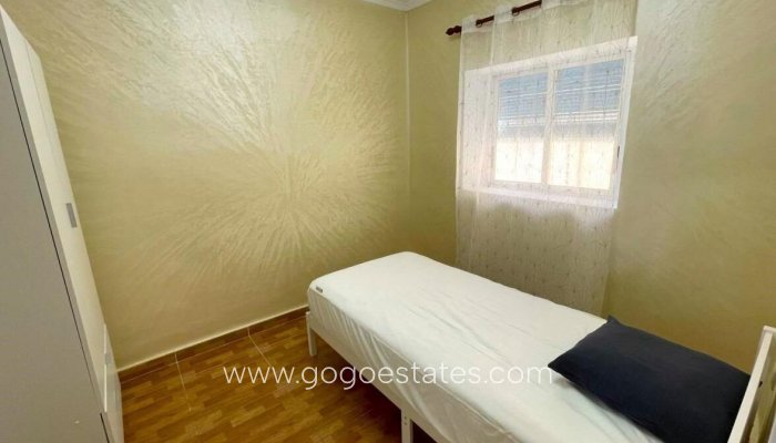 Te koop - Appartement - Appartement op de middelste verdieping - Alicante - Alicante Centro