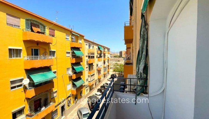 Te koop - Appartement - Appartement op de middelste verdieping - Alicante - Alicante Centro