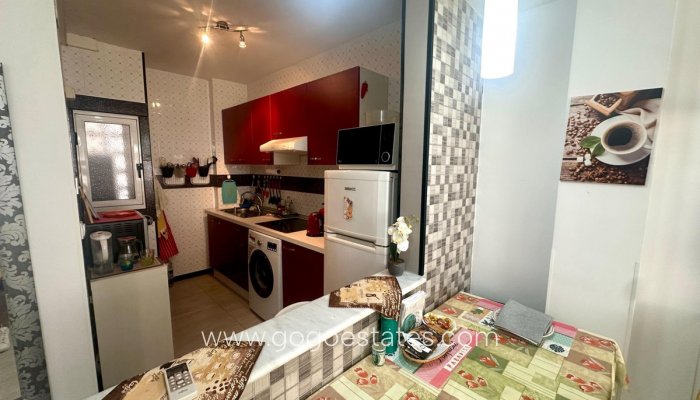 Te koop - Appartement - Appartement op de middelste verdieping - Alicante - Alicante Centro