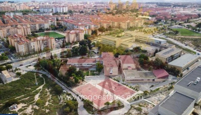 Te koop - Appartement - Appartement op de middelste verdieping - Alicante - Alicante Centro