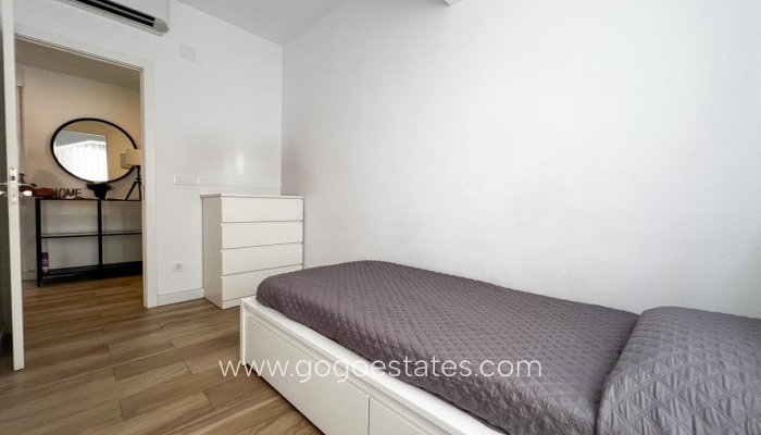 Te koop - Appartement - Appartement op de middelste verdieping - Alicante - Alicante Centro