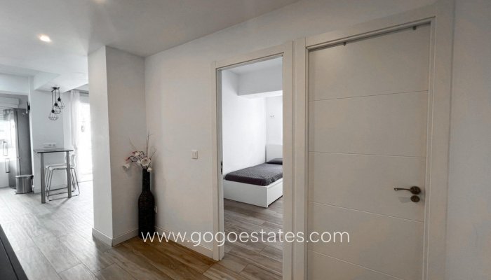 Te koop - Appartement - Appartement op de middelste verdieping - Alicante - Alicante Centro