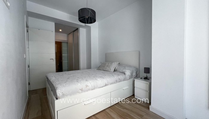 Te koop - Appartement - Appartement op de middelste verdieping - Alicante - Alicante Centro