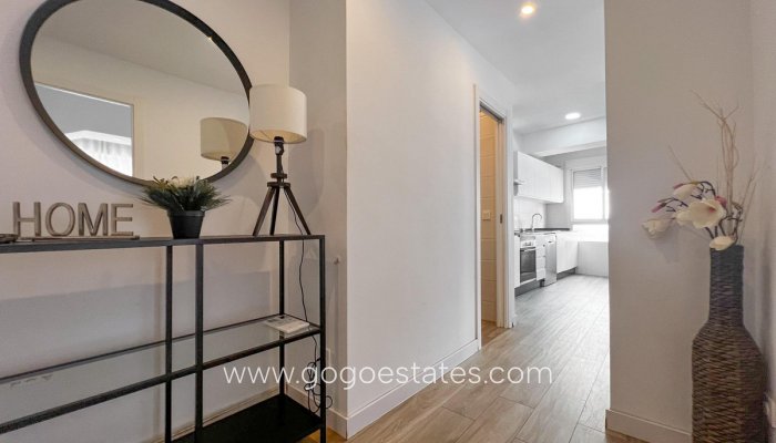 Te koop - Appartement - Appartement op de middelste verdieping - Alicante - Alicante Centro