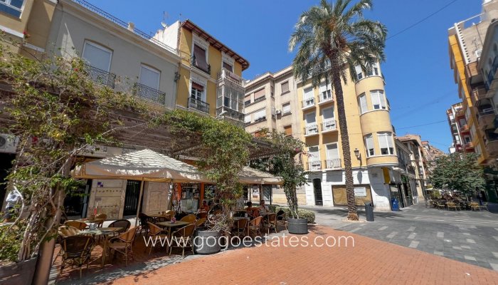 Te koop - Appartement - Appartement op de middelste verdieping - Alicante - Alicante Centro