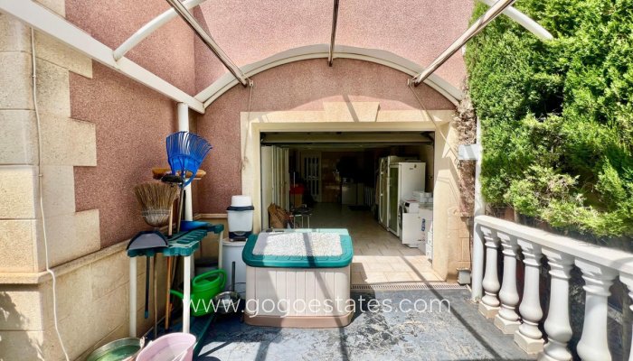 Te koop - Huis - Bungalow - Torrevieja - Torrevieja Centro