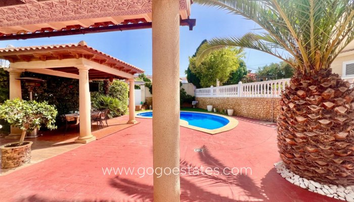 Te koop - Huis - Bungalow - Torrevieja - Torrevieja Centro