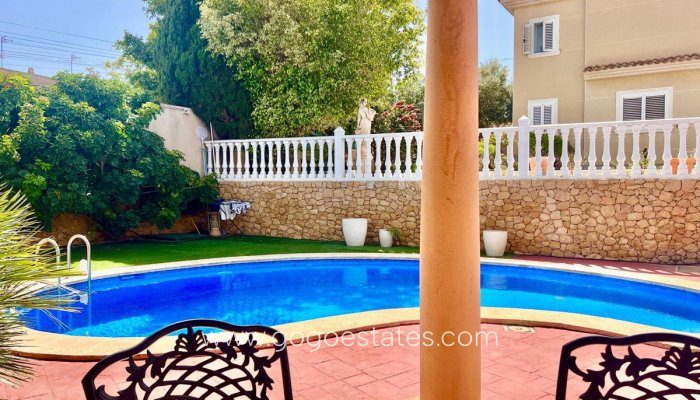 Te koop - Huis - Bungalow - Torrevieja - Torrevieja Centro