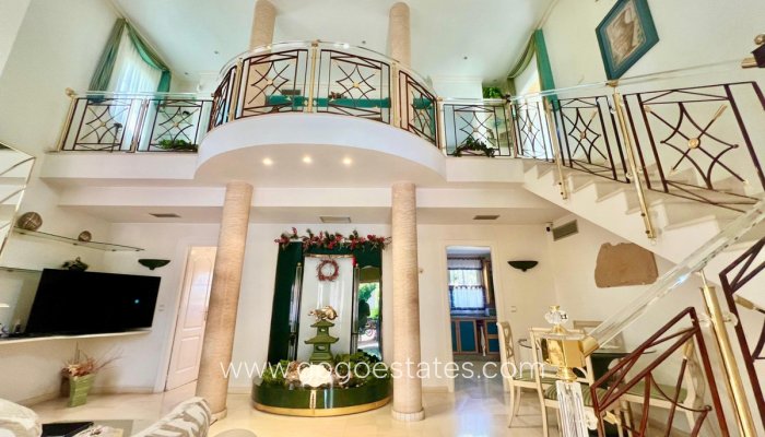 Te koop - Huis - Bungalow - Torrevieja - Torrevieja Centro