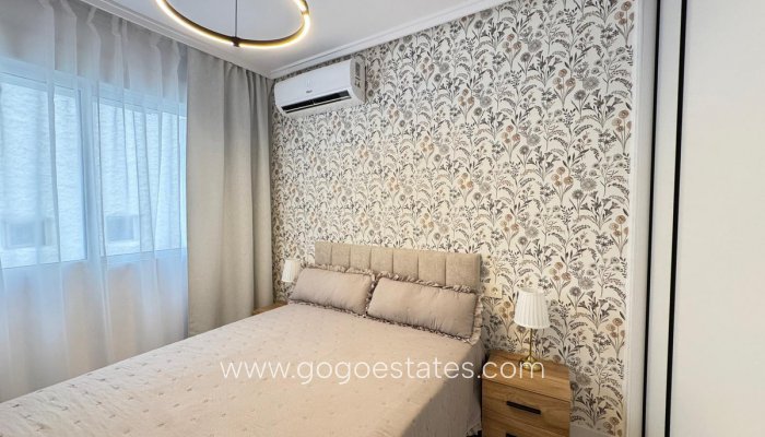 Te koop - Appartement - Appartement op de middelste verdieping - Torrevieja - Torrevieja Centro