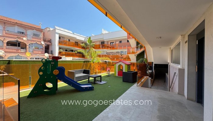 Te koop - Appartement - Appartement op de middelste verdieping - Torrevieja - Torrevieja Centro