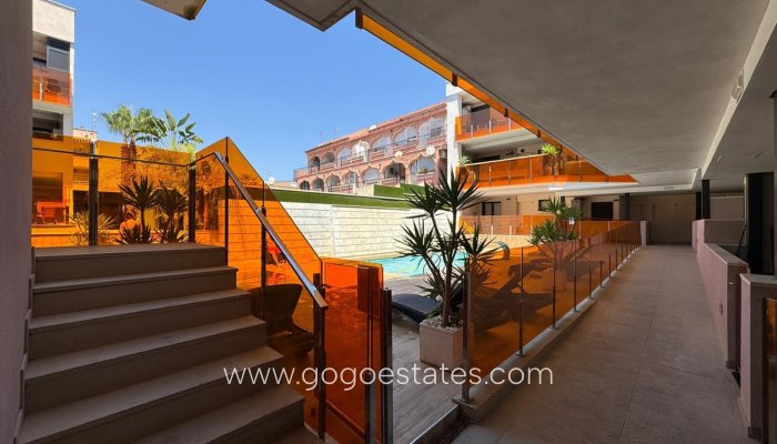 Te koop - Appartement - Appartement op de middelste verdieping - Torrevieja - Torrevieja Centro