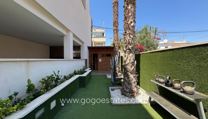 Te koop - Appartement - Appartement op de middelste verdieping - Torrevieja - Torrevieja Centro