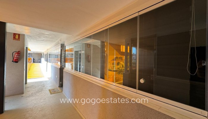 Te koop - Appartement - Appartement op de middelste verdieping - Torrevieja - Torrevieja Centro