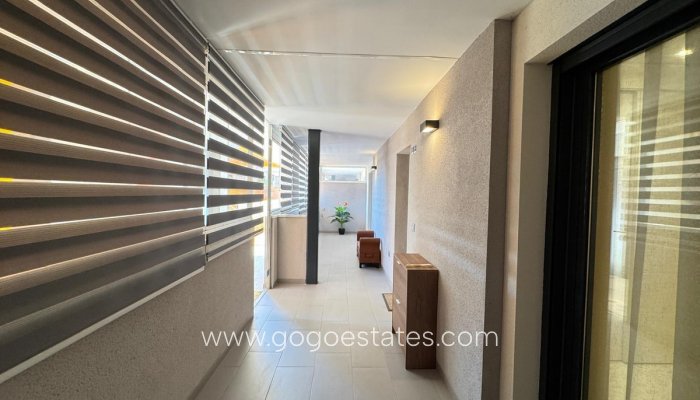 Te koop - Appartement - Appartement op de middelste verdieping - Torrevieja - Torrevieja Centro