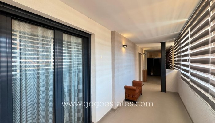 Te koop - Appartement - Appartement op de middelste verdieping - Torrevieja - Torrevieja Centro