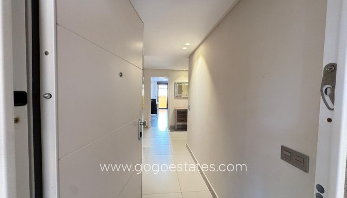 Te koop - Appartement - Appartement op de middelste verdieping - Torrevieja - Torrevieja Centro