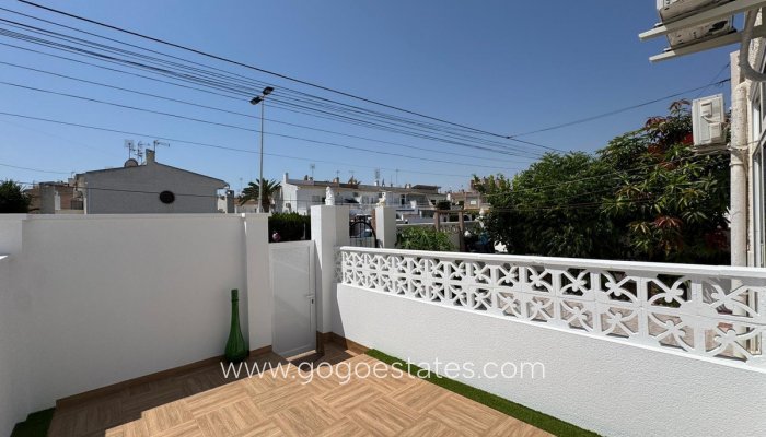 Te koop - Huis - Bungalow - Torrevieja - Torrevieja Centro