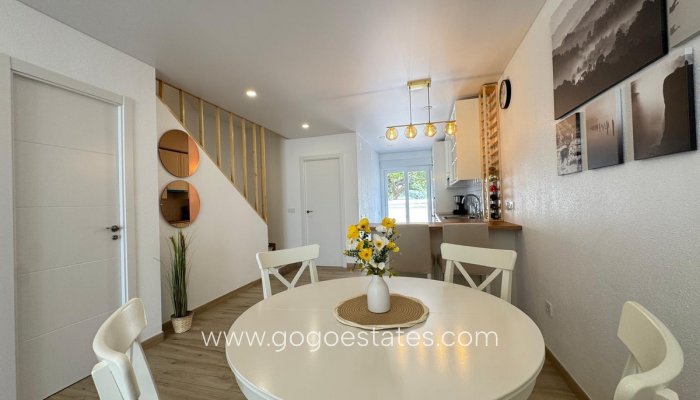 Te koop - Huis - Bungalow - Torrevieja - Torrevieja Centro