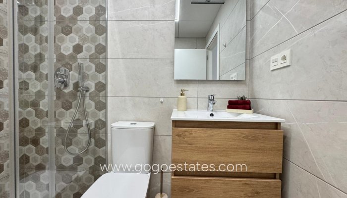 Te koop - Appartement - Appartement op de middelste verdieping - Torrevieja - Torrevieja Centro