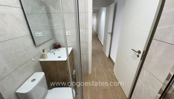Te koop - Appartement - Appartement op de middelste verdieping - Torrevieja - Torrevieja Centro