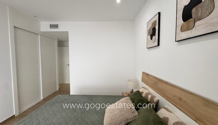 Te koop - Appartement - Appartement op de middelste verdieping - Torrevieja - Torrevieja Centro