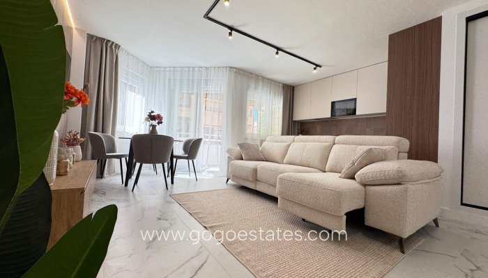 Te koop - Appartement - Appartement op de middelste verdieping - Torrevieja - Torrevieja Centro