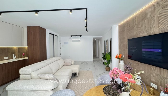 Te koop - Appartement - Appartement op de middelste verdieping - Torrevieja - Torrevieja Centro