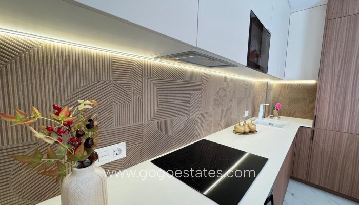 Te koop - Appartement - Appartement op de middelste verdieping - Torrevieja - Torrevieja Centro