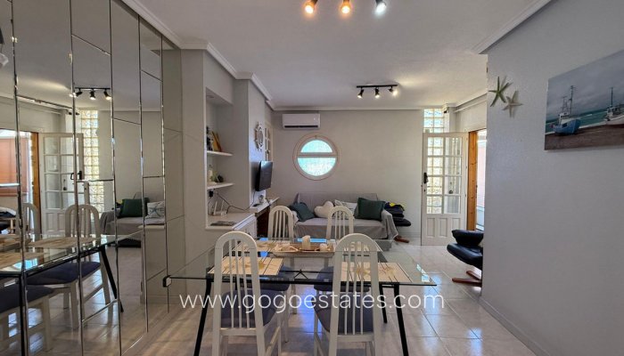 Te koop - Huis - Bungalow - Torrevieja - Torrevieja Centro