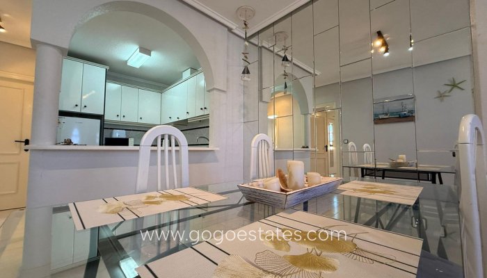 Te koop - Huis - Bungalow - Torrevieja - Torrevieja Centro