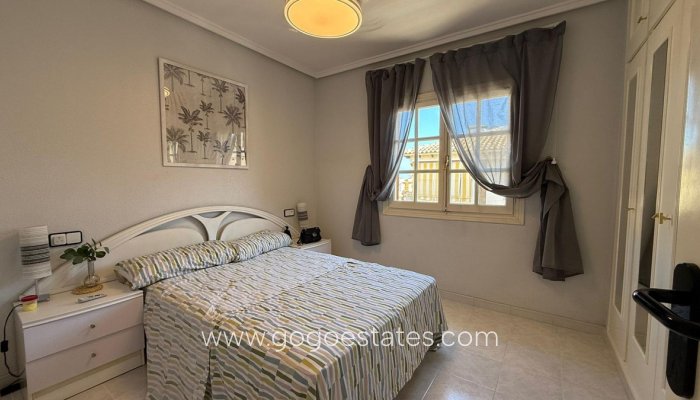 Te koop - Huis - Bungalow - Torrevieja - Torrevieja Centro