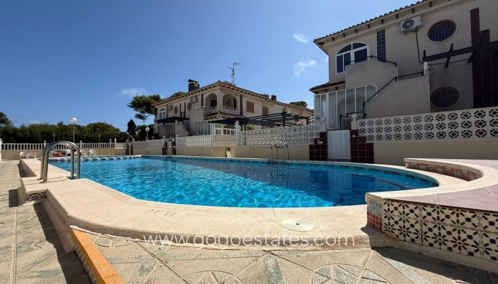 Te koop - Huis - Bungalow - Torrevieja - Torrevieja Centro