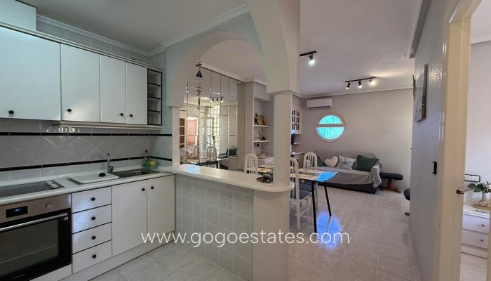 Te koop - Huis - Bungalow - Torrevieja - Torrevieja Centro