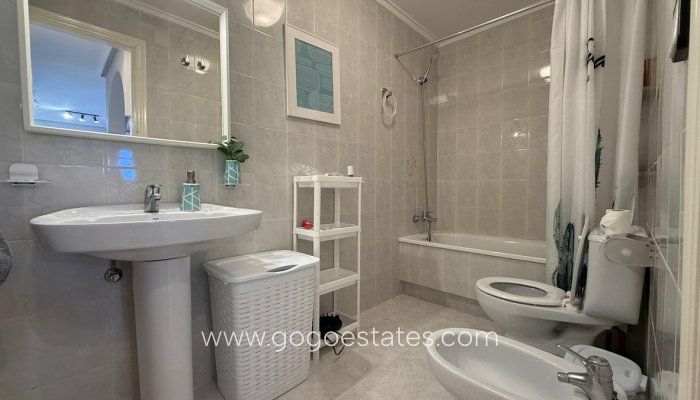 Te koop - Huis - Bungalow - Torrevieja - Torrevieja Centro