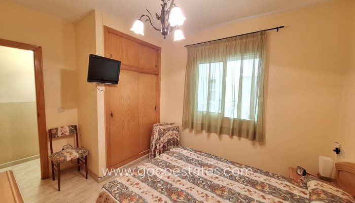 Te koop - Appartement - Appartement op de middelste verdieping - Torrevieja - Torrevieja Centro