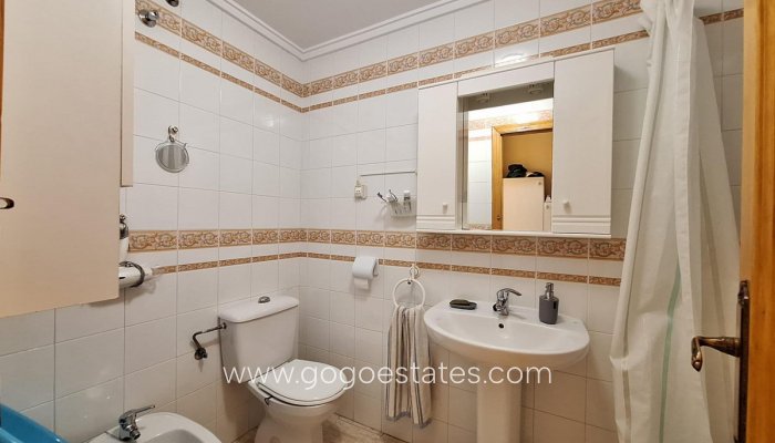 Te koop - Appartement - Appartement op de middelste verdieping - Torrevieja - Torrevieja Centro