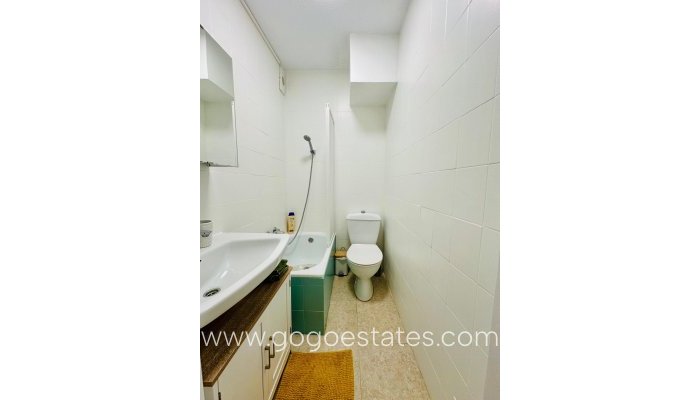 Te koop - Appartement - Appartement op de middelste verdieping - Torrevieja - Torrevieja Centro