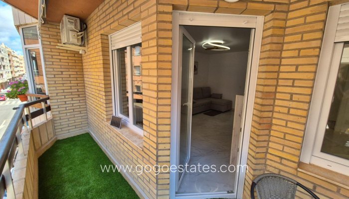 Te koop - Appartement - Appartement op de middelste verdieping - Torrevieja - Torrevieja Centro