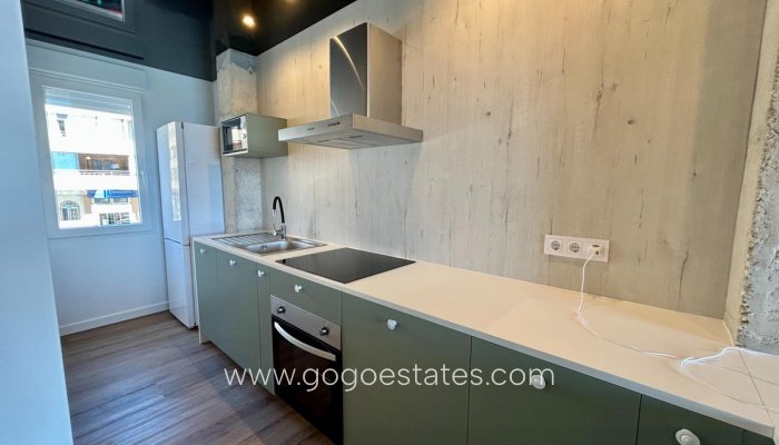 Te koop - Appartement - Appartement op de middelste verdieping - Torrevieja - Torrevieja Centro