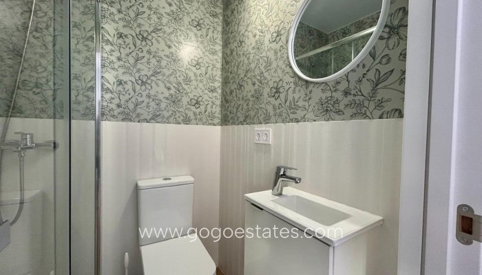 Te koop - Appartement - Appartement op de middelste verdieping - Torrevieja - Torrevieja Centro