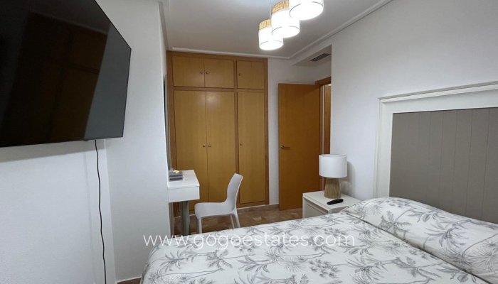 Te koop - Appartement - Appartement op de middelste verdieping - Alicante - Alicante City Centro