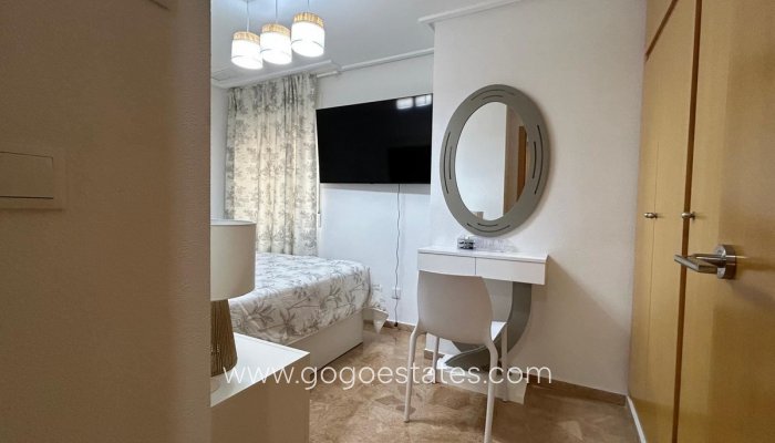 Te koop - Appartement - Appartement op de middelste verdieping - Alicante - Alicante City Centro