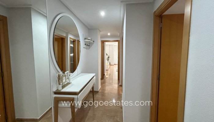 Te koop - Appartement - Appartement op de middelste verdieping - Alicante - Alicante City Centro