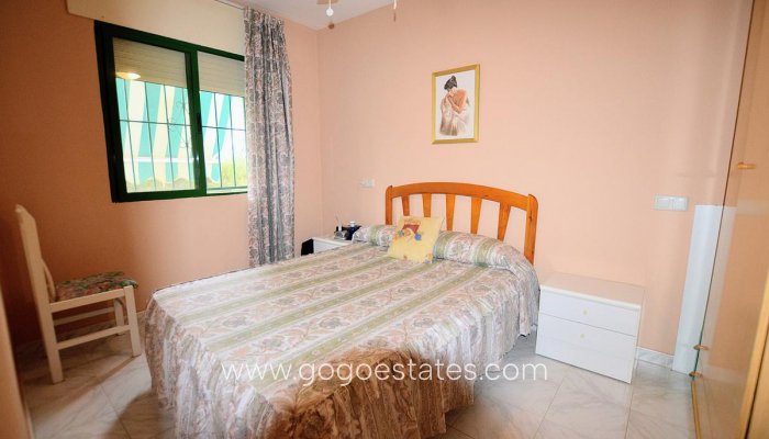 Te koop - Huis - Halfvrijstaande woning - Orihuela - Punta Prima