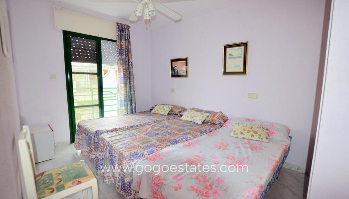 Te koop - Huis - Halfvrijstaande woning - Orihuela - Punta Prima