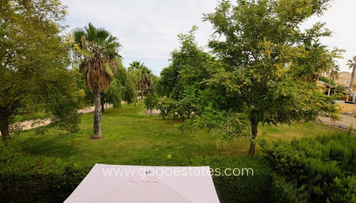 Te koop - Huis - Halfvrijstaande woning - Orihuela - Punta Prima