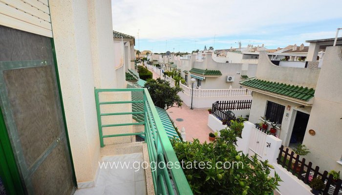 Te koop - Huis - Halfvrijstaande woning - Orihuela - Punta Prima