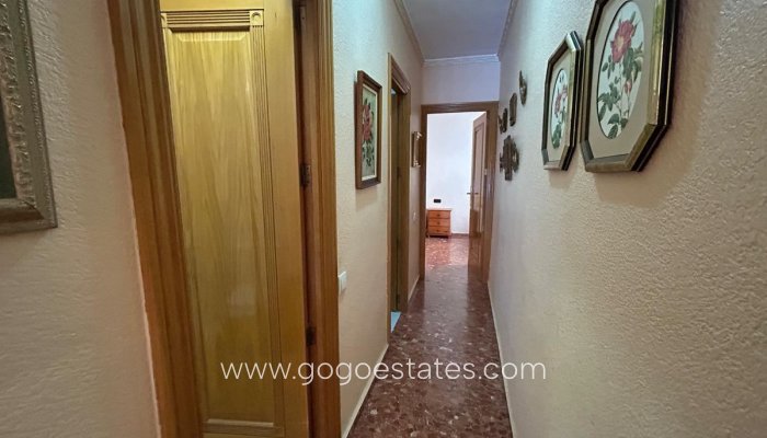 Te koop - Appartement - Appartement op de middelste verdieping - Torrevieja - Torrevieja Centro